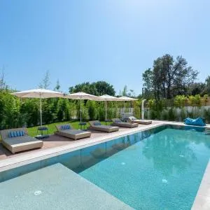 Villa near beach wih 12 meters long pool