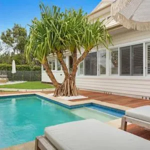 Fuller Holidays - Hacienda, Luxury 5 bedroom home with pool