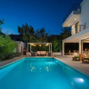 Luxury Villa Cippico XXII with Pool