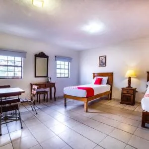 OYO Casa Banqueta Alta