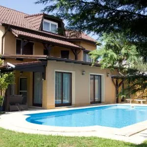 Villa Maria