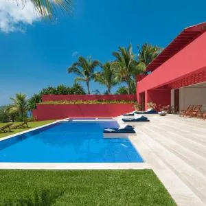 Luxury Pacific House- Free Yacht Tour