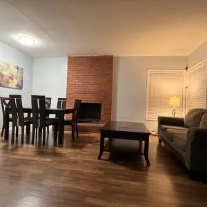 Cozy 2b/2b residential home in Berkeley