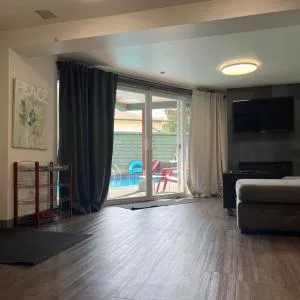Tranquil Oasis 2 bedroom Suite with Pool View