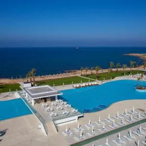 King Evelthon Beach Hotel & Resort