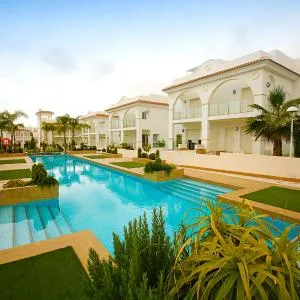 Luxury bungalow Allegra 43 with AC and Pool
