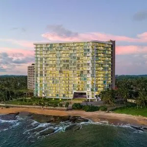 Sunset Oceanfront Apartment - Galle