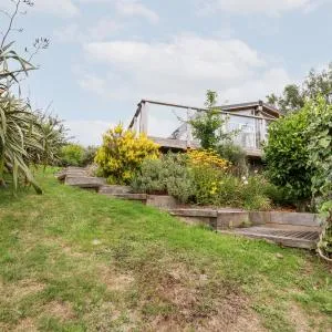 5 Tree Tops, Looe
