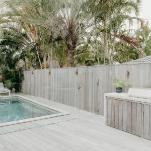 Paradise Palms