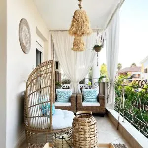 Lovely 2br apartment 30m from the beach