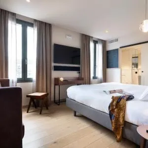 Hébé Hotel