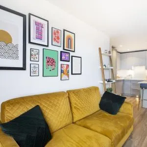 Pass the Keys Beautiful Loft Apt City Centre Stunning Views