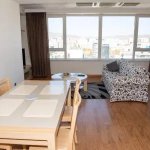 Lovely 2 BR unit with city view