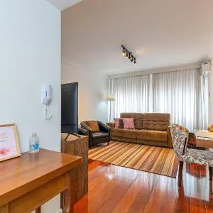 Amplo apartamento ao lado da Rua Coberta