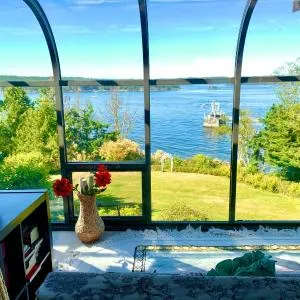 Ocean view 5 bedrooms and karaoke & movie room