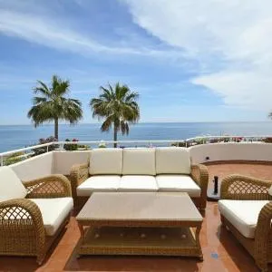 Stunning unobstructed 180 degree sea view apartment with 100 square meters terrace - Costa del Sol - Estepona