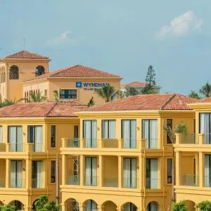 Wyndham Sky Lake Resort and Villas