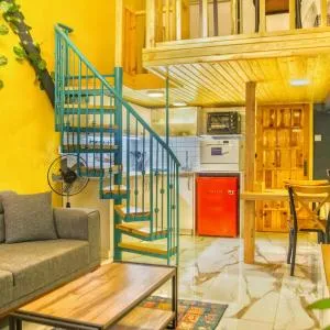 Central and Colorful Studio Flat in Alsancak