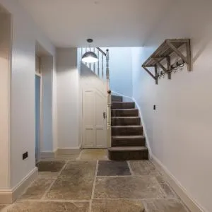 1 Elliot Terrace