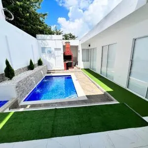 Villa Santiago cabaña con piscina pozos colorados