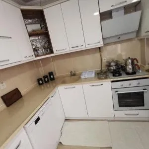 bornova Ege Üniversitesi ve Hastanesine yakın,SADECE AİLEYE, KLİMA, 3+1/close to Bornova Ege University and Hospital, FAMILY ONLY, AIR CONDITIONING, 3+1/