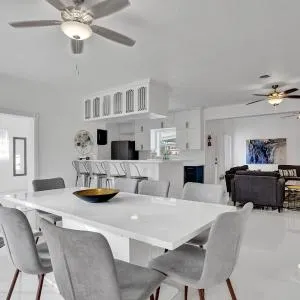 La Serre Miami Home & Private Pool Near Aventura Mall