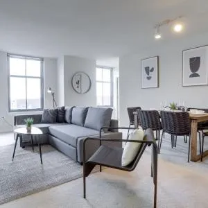 Fantastic 2 BR Condo At Pentagon City