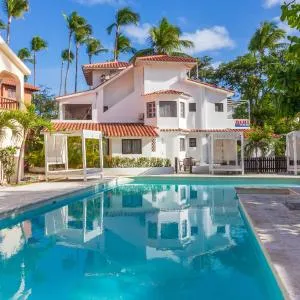 Beautiful family Villa near Bavaro beach with pool
