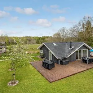 Holiday home Give 37