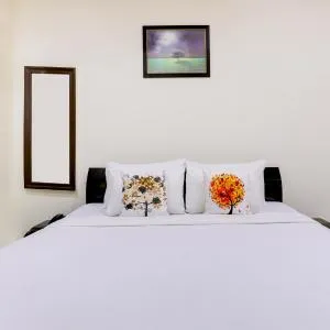 Studioz2Let Luxurious 1 BHK Apartment with Private Balcony Near Sohna Road