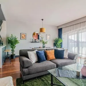 Centrally Located Flat with Balcony in Beyoglu