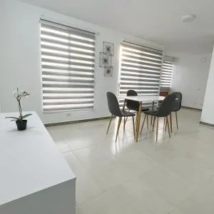 Acogedor & Comodo Apartamento con Aire Acondicionado y parqueo privado en Jamundi