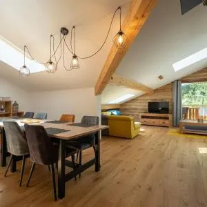 Chalet avec 3 chambres, 3 salles de bains et un Parking à 300m des Prodains