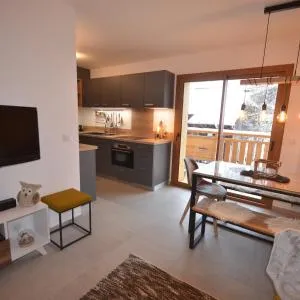 Magnifique Appartement 4* Les Gets, 48m², Proche Centre, Balcons, 6 Couchages, Services Inclus - FR-1-623-20