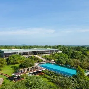 Aliya Resort and Spa