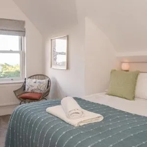 Larkrise Penthouse Apartment