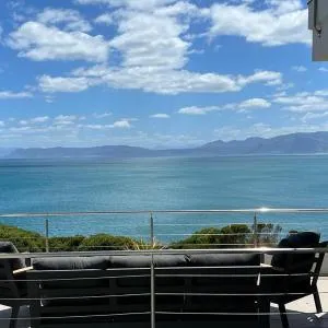 Luxurious Fleur Du Cap Seafront Villa - De Kelders
