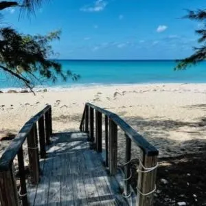 Bimini World Resorts Tipsy Turtle With Boatslip