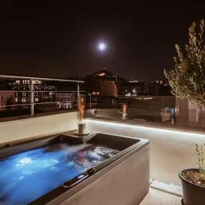 Heated Plunge Pool & Firepit Acropolis Penthouse