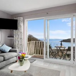 Freshwater Bay - Sea View Apartment