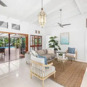 Belle Escapes Tropical Haven Holiday Home Palm Cove