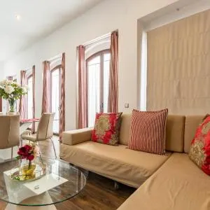 Cozy Apartment In Sevilla With Kitchen