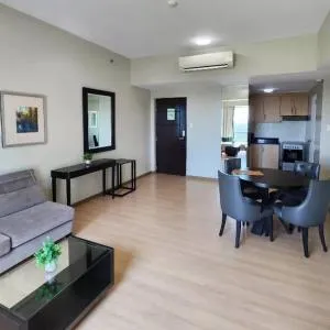 Spacious BGC 2 BR with a view