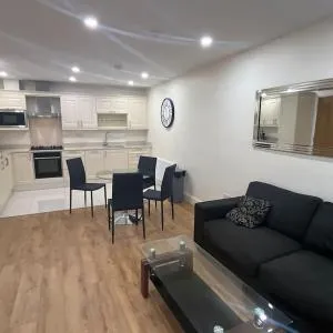 Central Beach/City Gem, 5 bed spaces + sofa