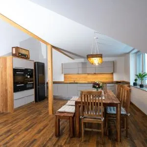Hochwertiges Apartment / 120m² / Dachterrasse / Parking