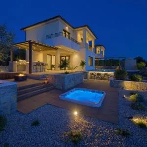Luxury Villas LORD and LADY