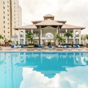 Exclusive 3 BDR, Gym & Pool, SeaView, Luxury Tower