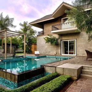 An Indulgent 3br Villa With A Pool By Wanderlust!