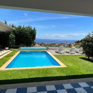Casa Roc Madeira - 5 Bedrooms - Ocean and City Views - Private Heated Pool