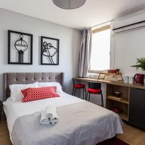Perfectly Located Studio, Seaview, 2 Min to Sea! #10